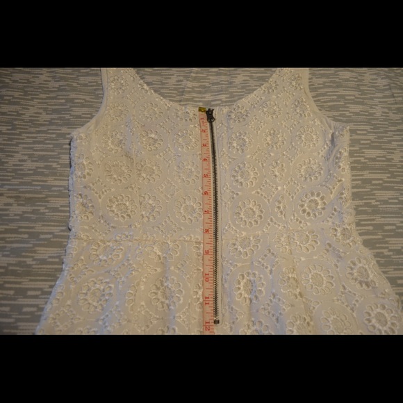White Lace Dress - Picture 6 of 7